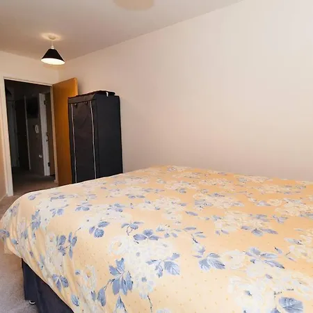 Modern Flat Near Etihad Stadium