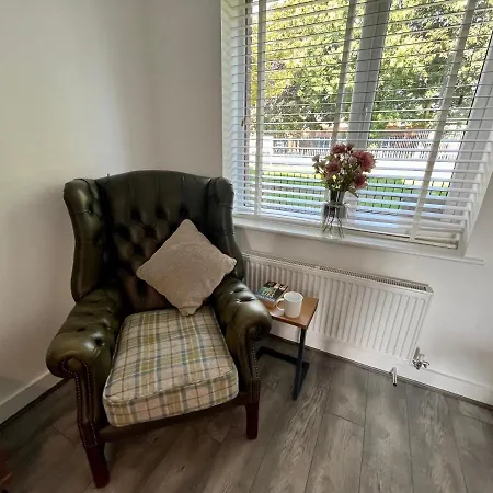 度假居 Salford Townhouse 3 Bedroom 曼彻斯特