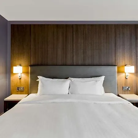 Hotel Radisson Blu Manchester. Airport 4*