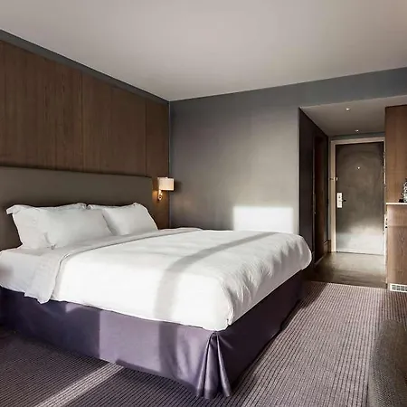 Hotel Radisson Blu Manchester. Airport 4*