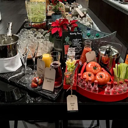 Radisson Blu Manchester. Airport 4*
