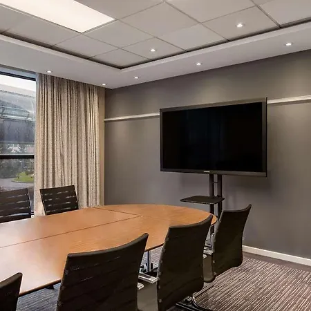 Radisson Blu Manchester. Airport 4* Manchester