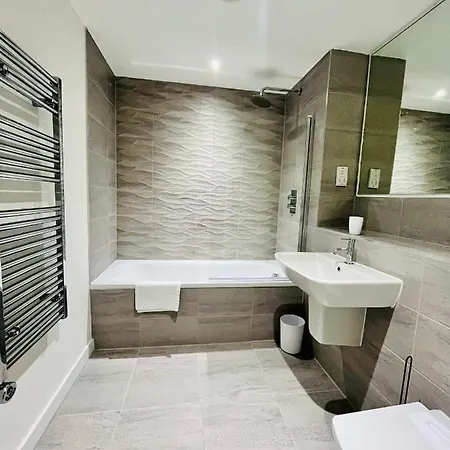 Apartment Stunning One Bedroom In Old Trafford *