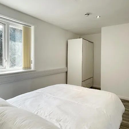 Apartment Bright, Warm & Cozy House In Harpurhey