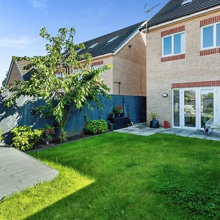 Casa vacanze 4 Bedroom Town House- Free Parking, Perfect For Families And Contractors