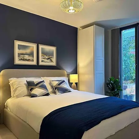 Luxury 2 Bed 2 Bath Central Manchester