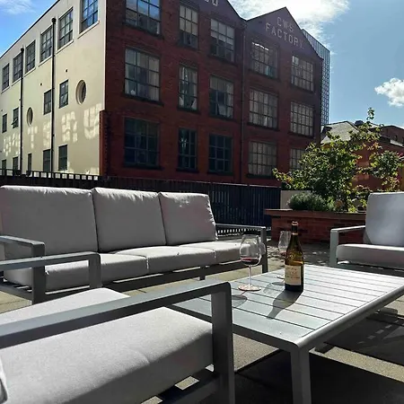 Luxury 2 Bed 2 Bath Manchester