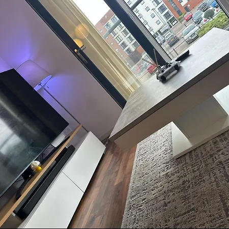 Unparalleled Convenience! Luxury Apartment *