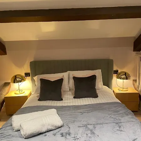 M1 Centre 3 Bed 3 Bath Luxe Penthouse Apartmán *