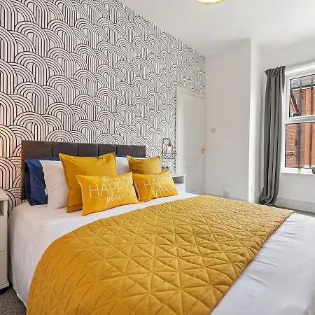 Pass The Keys Chic 3-bed In Near Media City & Old Trafford Ferienhaus Manchester