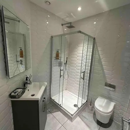 Premium Mcr Centre *