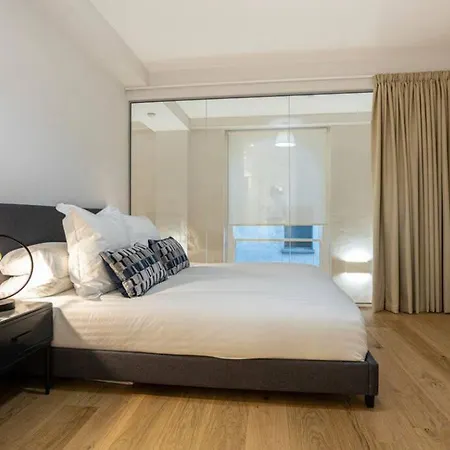 Premium Mcr Centre 4*