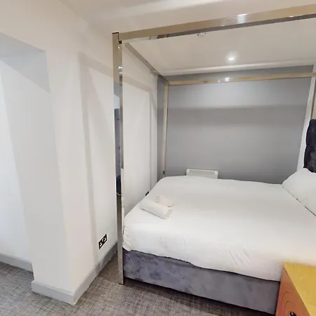 펜션 Rest&recharge At The White House Nr Old Trafford 맨체스터