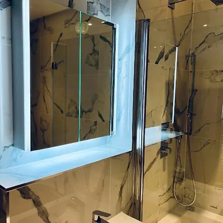 Stunning 2 Bedroom In The Centre * מנצ'סטר