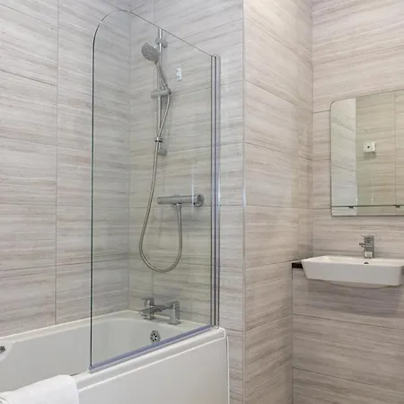 דירה Premium 2-3 Bed Apartments In Chinatown Manchester! *