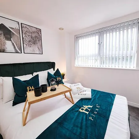Pluxa Green Glade - Urban Haven With Parking, Workspace, Wi-fi דירה מנצ'סטר