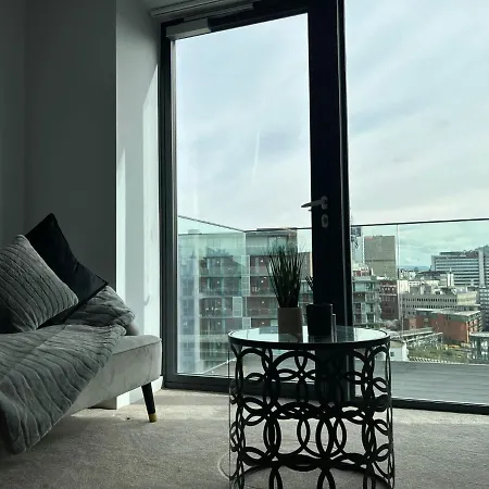 Luxury City Centre Apartment