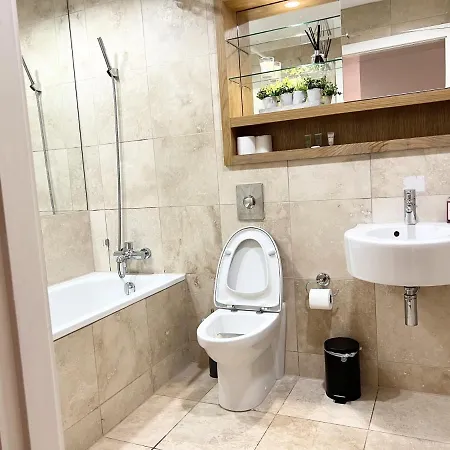 Free Parking 2 Bedroom Daire *