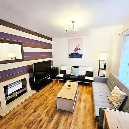 Moston, Apartamento Mánchester