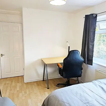 Moston, Apartamento