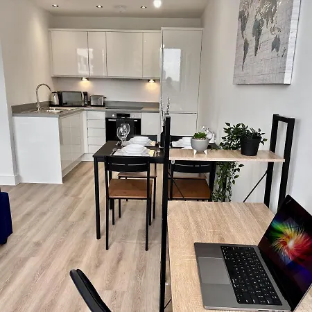 Luxury 1 Bedroom In Old Trafford *