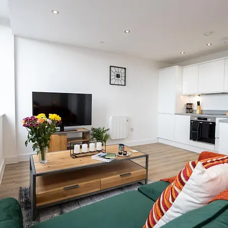 Апартаменты Chic Luxury Near Old Trafford Stadiums