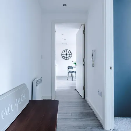 Apartment Stylish 2 Bed In