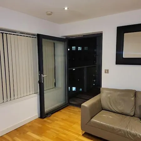 Amazing 1 Bedroom Apartment *