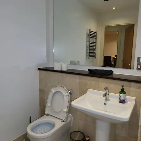 Amazing 1 Bedroom * 맨체스터