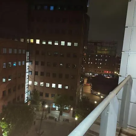 Amazing 1 Bedroom Lägenhet