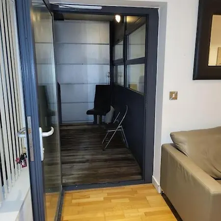 Amazing 1 Bedroom * 맨체스터