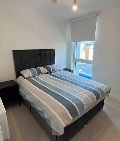 Apartment Elegant 2 Bedroom Manchester