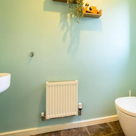 Serviced Northernnightzzz - The Gardens Holiday home