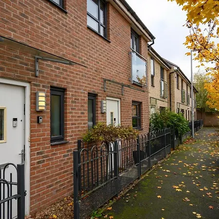 Serviced Northernnightzzz - The Gardens Сasa de vacaciones