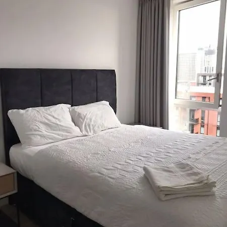 2 Bedroom With Balcony Manchester