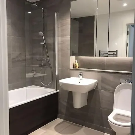 2 Bedroom With Balcony *