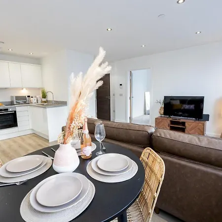 Pass The Keys Modern Luxury 1 Bed Free Parking 曼彻斯特