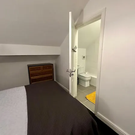 Waterside Mufc & Trafford Centre Townhouse 4 Bedroom Free Parking Apartment Manchester