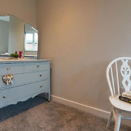 Feriehus Contractor Sleeps 6 - 11 - Airport Manchester