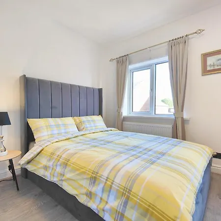 Tatil Evi Heyhoo Regent House - With Free Parking - 5 Minutes Drive To Coop Live Arena, Etihad Stadium & Centre Manchester