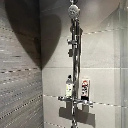 Apartment Stunning Centre Apartment! Ideal For Small Groups