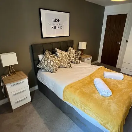 Stunning Centre Apartment! Ideal For Small Groups Manchester
