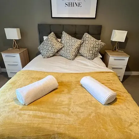 Apartment Stunning Centre Apartment! Ideal For Small Groups