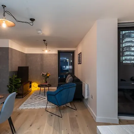 Kula - Centre Manchester