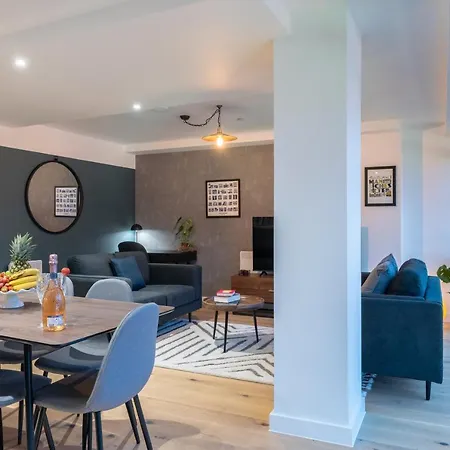 Kula - Centre * Manchester