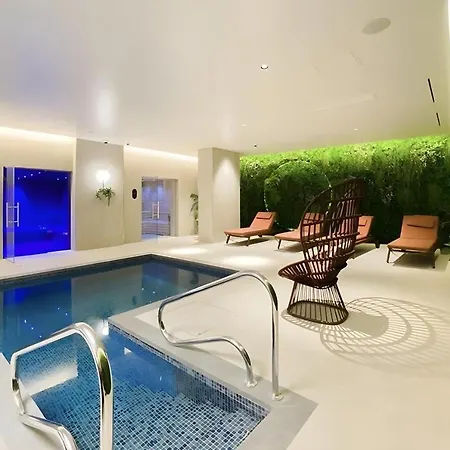 Luxury Spa City Centre Apartamento *