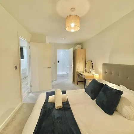 Luxury Spa City Centre Apartment *