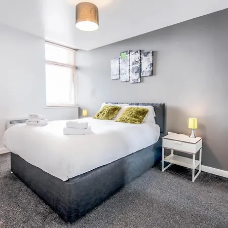 Modern & Central 1kb Apt Salford Quays Apartment Manchester