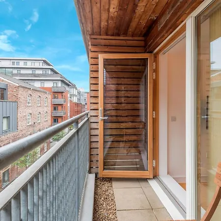 Apartment 2bed Homely Hideout In City Centre