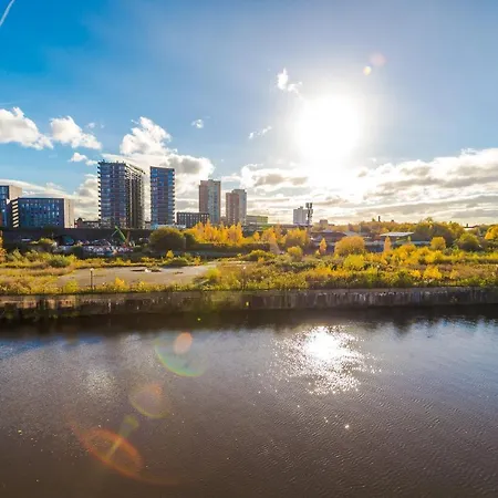 Hilltop Serviced - Salford Quays * Manchester